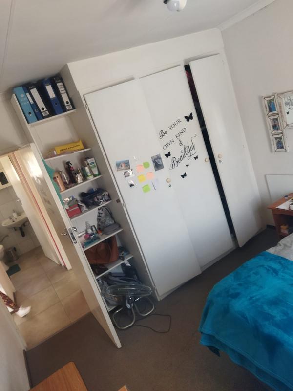 To Let 2 Bedroom Property for Rent in Kannoniers Park North West